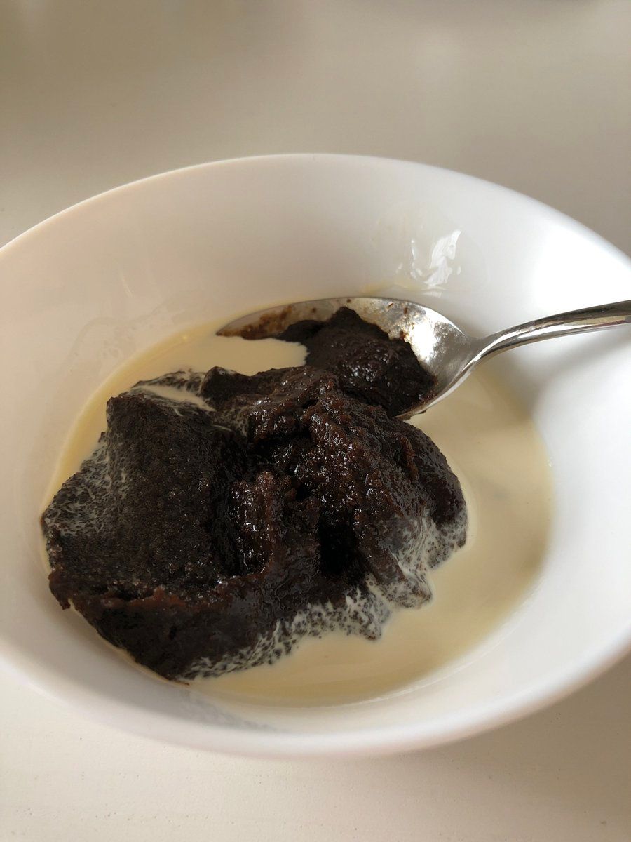 oh my god twitter doesn’t include alt text from images in their API